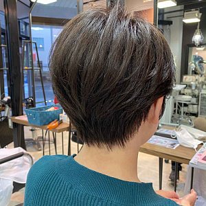 大好きな美容師というお仕事が再開できて、とても嬉しいです^^